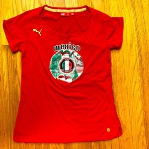 🔥NWOT🔥 Mexico Puma shirt. Women size S